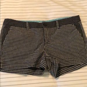 Women’s size 6 shorts